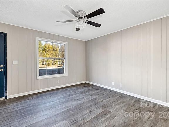 3rd image of 114 E Church St