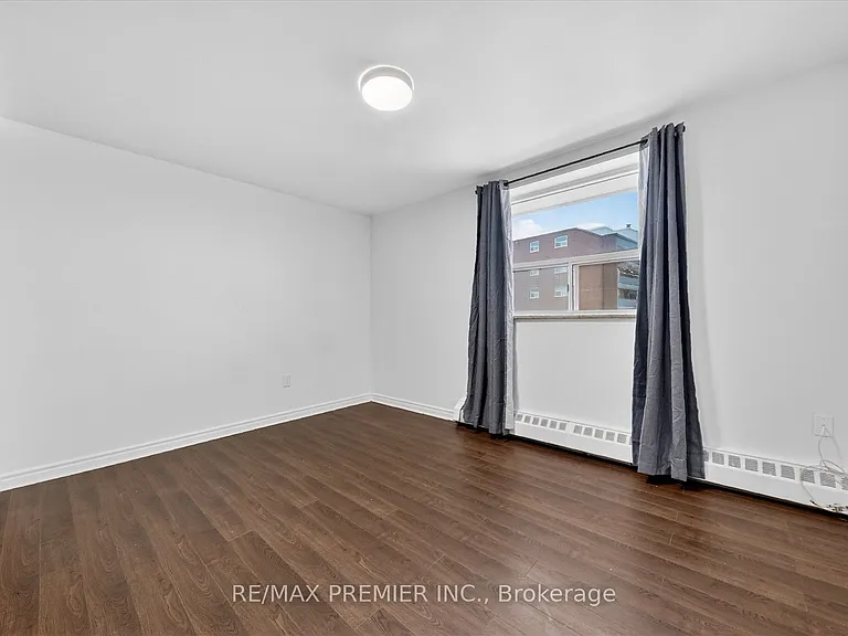 3555 Derry Rd E #712 — Photo 8