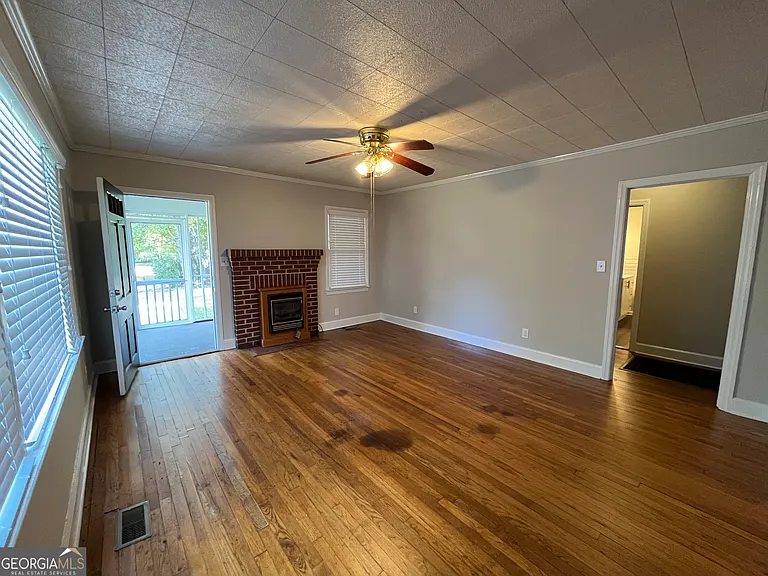 1473 Highway 16 E — Photo 4