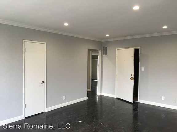 4th image of 5443 Romaine St APT 3