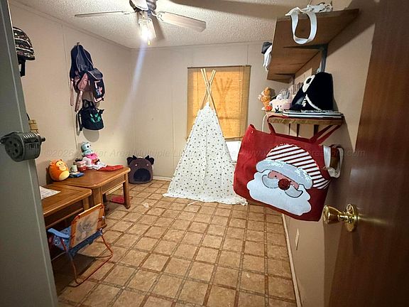 5th image of 115 Flippo St