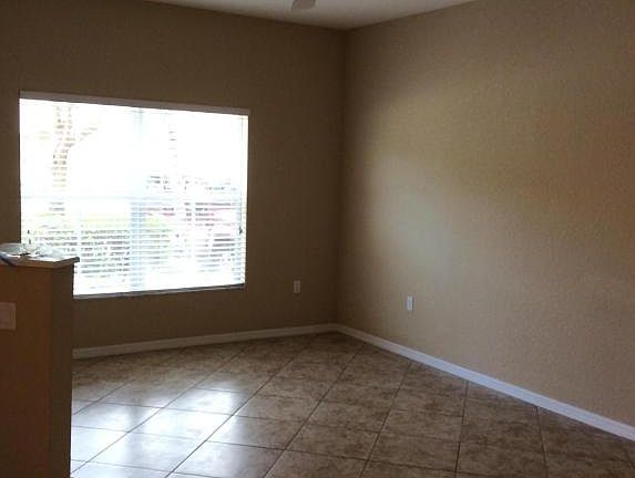 5th image of 257 Lake Monterey Cir