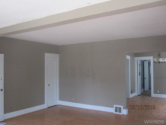 5th image of 384 Taunton Pl