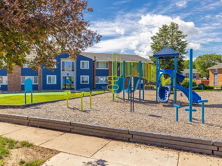 East Ridge Manor Apartment Homes — Photo 16