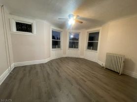43 Mapes Ave, Newark, NJ
