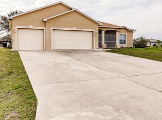 2126 Nelson Rd N, Cape Coral, FL 33993