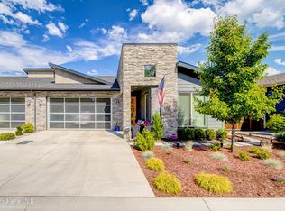 9526 N La Costa Ct, Hayden Lake, ID 83835