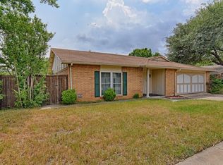 2316 Cottonwood Ln, Bedford, TX 76021