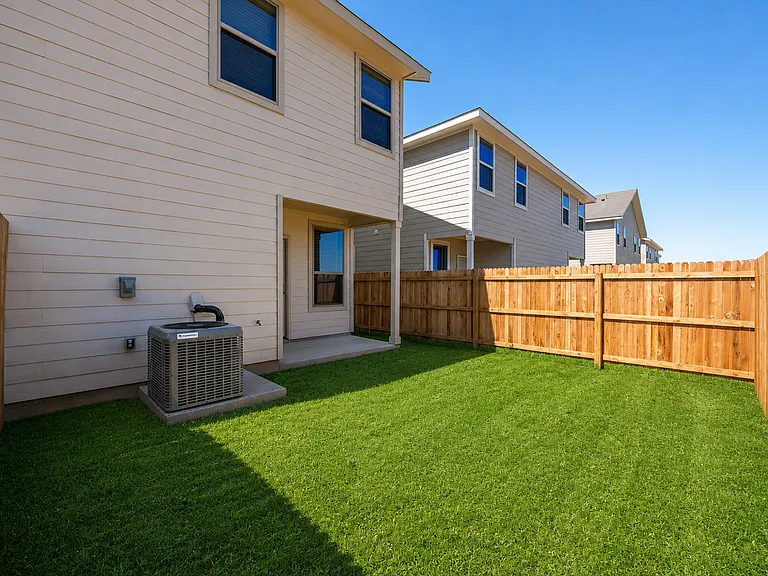 7518 Gramercy Way #102 — Photo 16