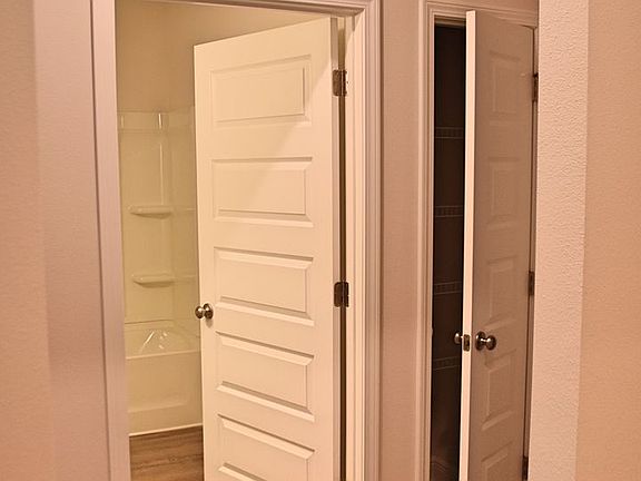 4th image of 108 Dusky Way