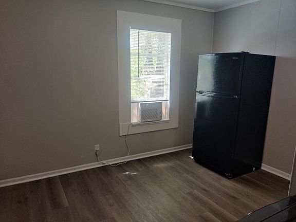 2nd image of 400 N 5th St APT B
