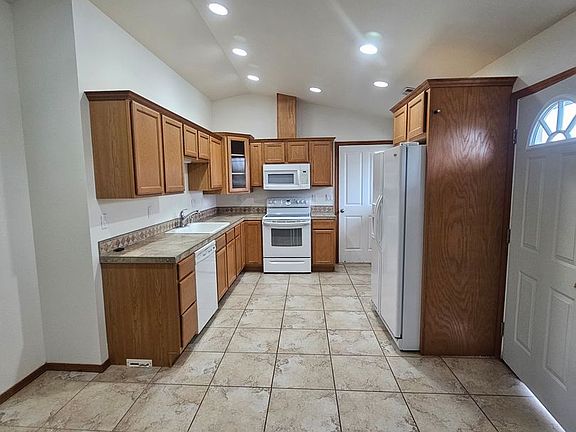 4th image of 7524 McDougal Ave NE #A5bf7585f