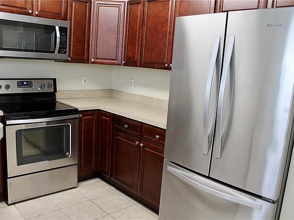 2nd image of 1018 Waterside Dr #1018