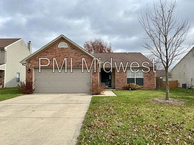4 bed, 2.0 bath, 1390 sqft, $1,800 — Photo 2