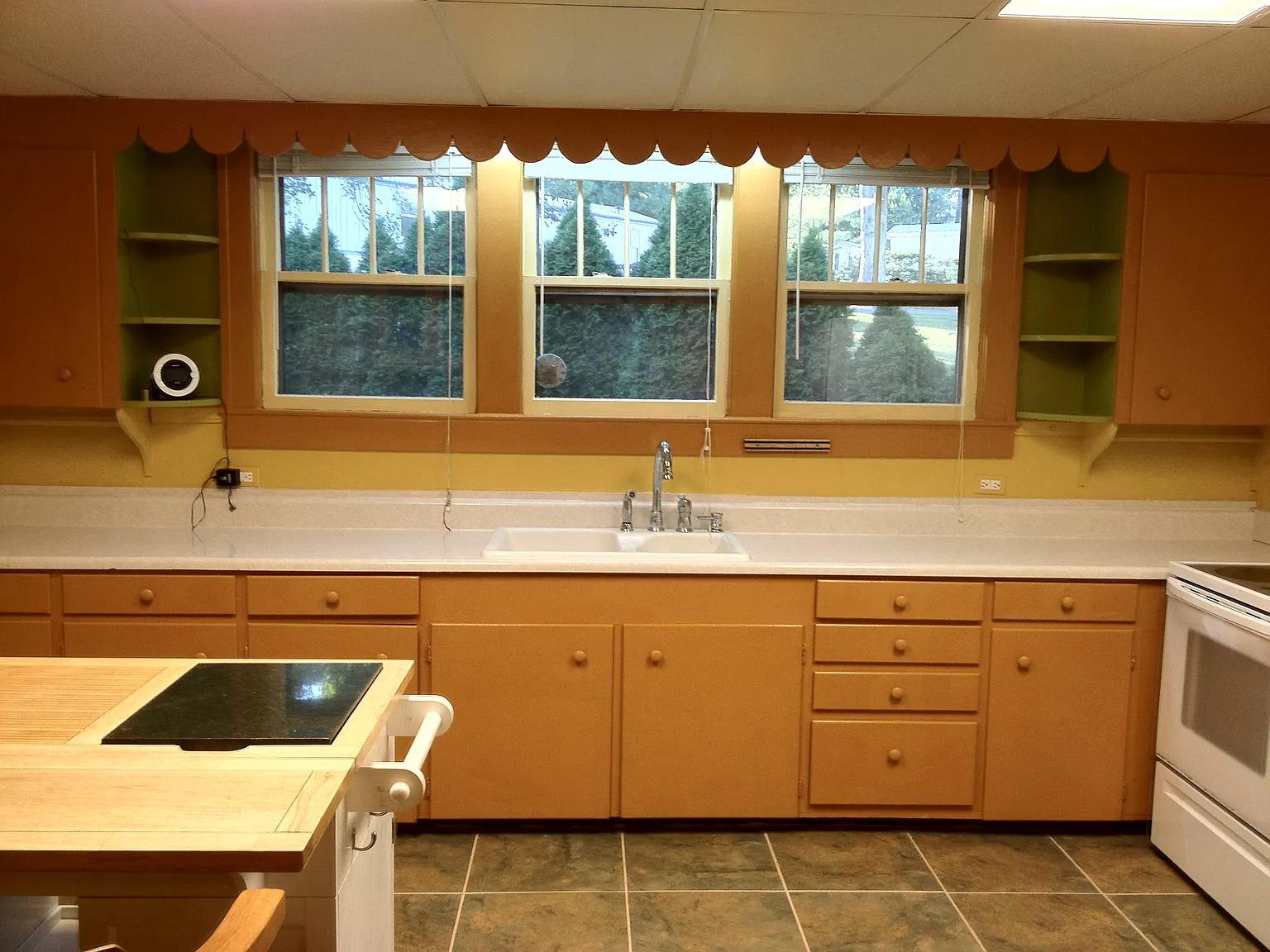3 bed, 1734 sqft, $2,400 — Photo 4