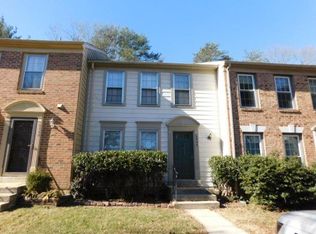 5444 New London Park Dr, Fairfax, VA 22032