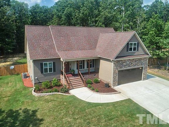 2nd image of 115 Amsterdam Dr