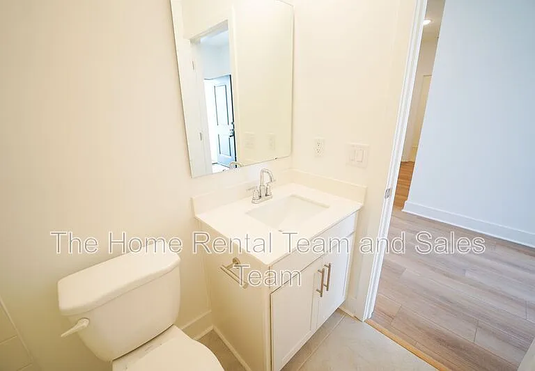 128 Kingswood Cir — Photo 9