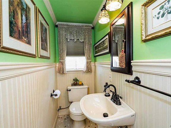 4th image of 39 Deepwater Ave
