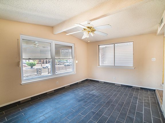 3rd image of 10325 Lufkin St