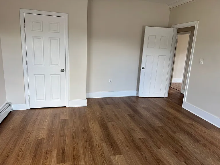 986 Smith St — Photo 11