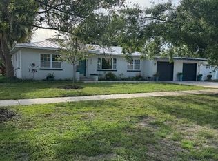 1425 60th St S, Gulfport, FL 33707