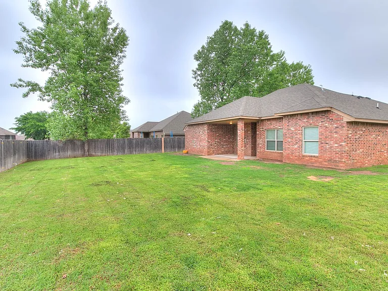 4909 Kelly Lakes Dr — Photo 56