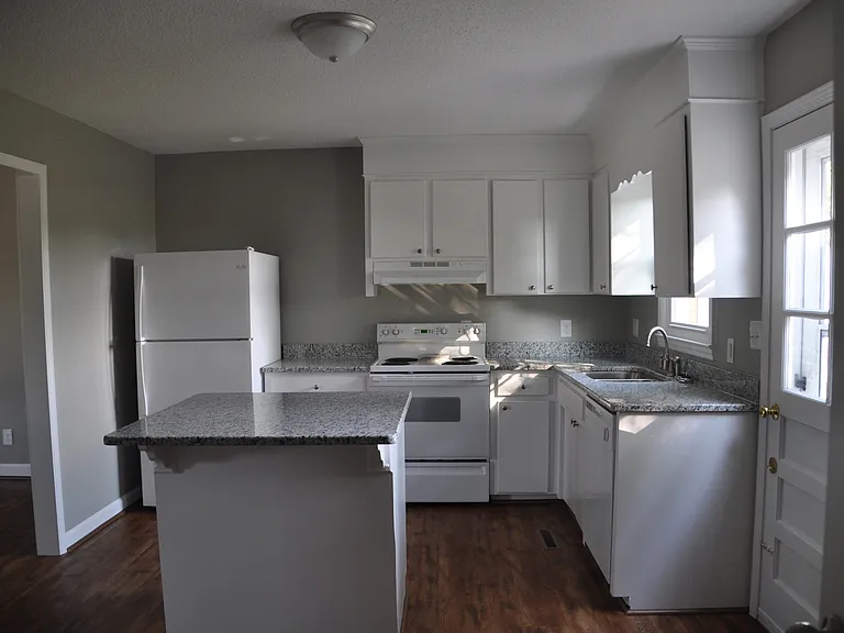 1616 Springfield Rd #B — Photo 5