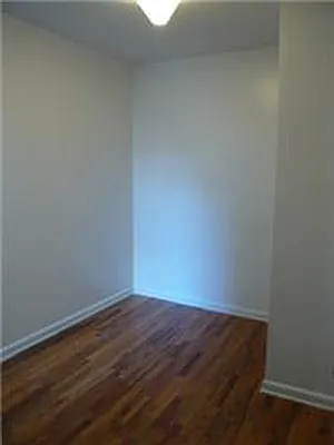 Rented by Veracity NYC LLC | media 31