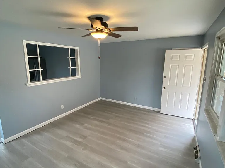 3189 Vogel Rd — Photo 5