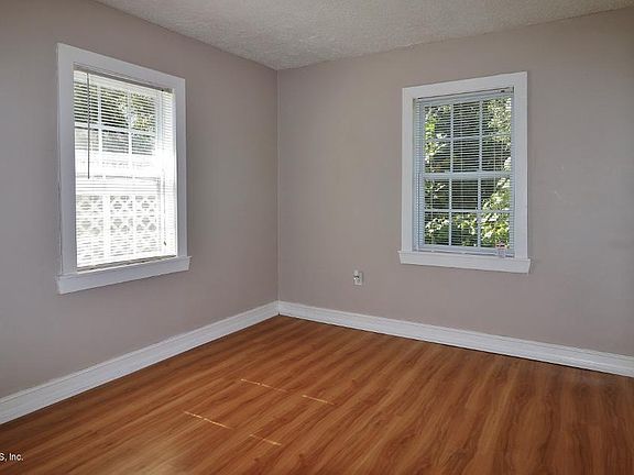 4th image of 1758 Powhattan St #A