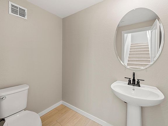 5th image of 679 E Furness Dr #101