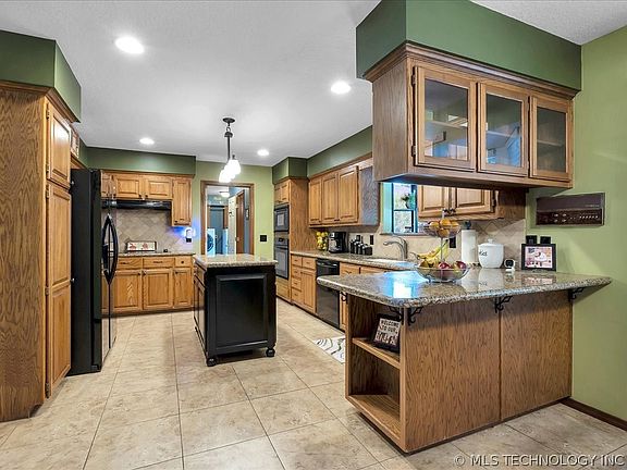 5th image of this home