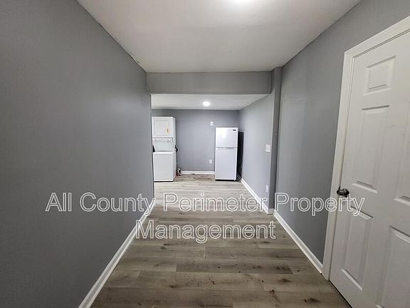 4th image of 2308 Lakewood Ave SW #D