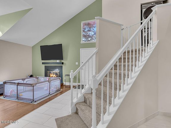 4th image of 2102 Buckingham Circle