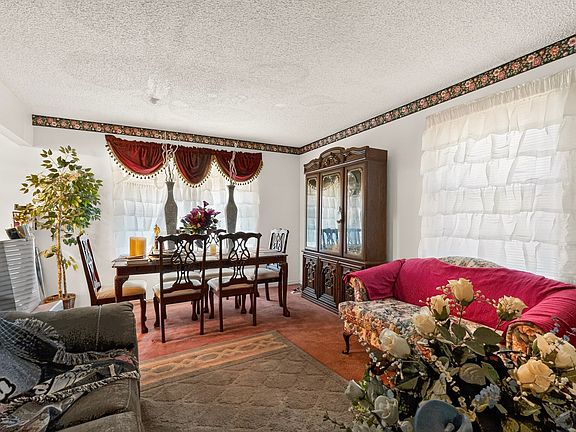 5th image of 2616 Mossglen Dr
