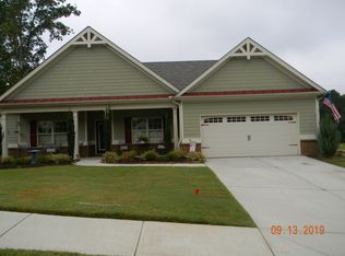 217 White Trillium Dr, Hoschton, GA 30548