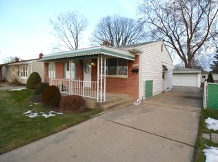 26640 Roberta St, Roseville, MI 48066