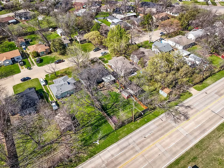 2837 S Hills Ave — Photo 35