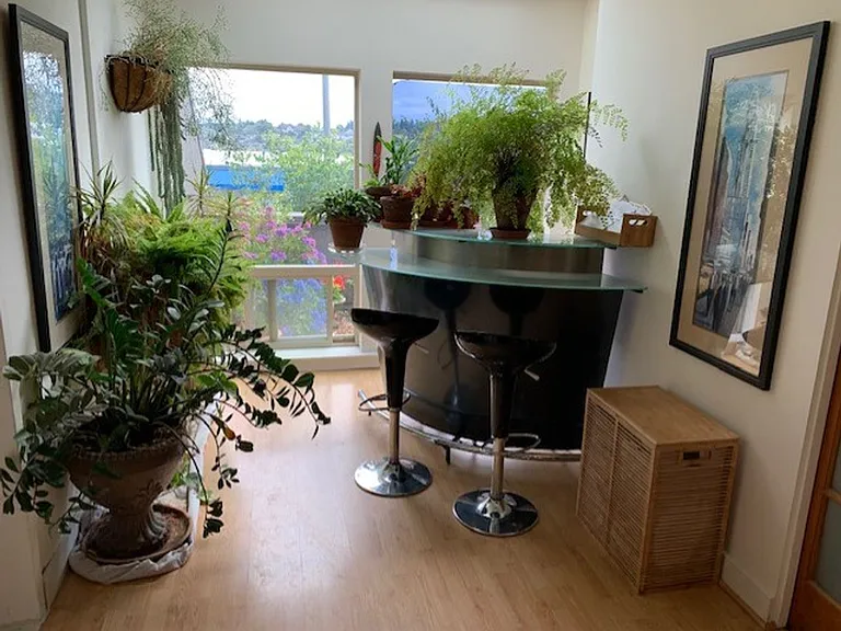 2111 Westlake Ave N #101 — Photo 3