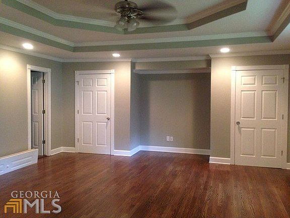 huge family room with bath
