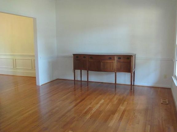 4th image of 109 Grist Mill Ct