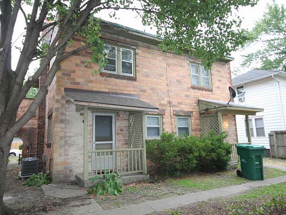 4th image of 18 Beckman Ave S