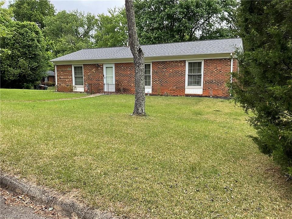 1st image of 1 Tilley Ct