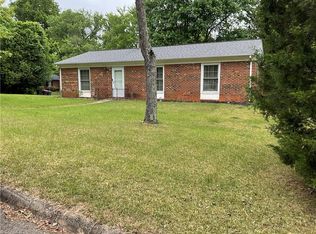 1 Tilley Ct, Greensboro, NC 27405