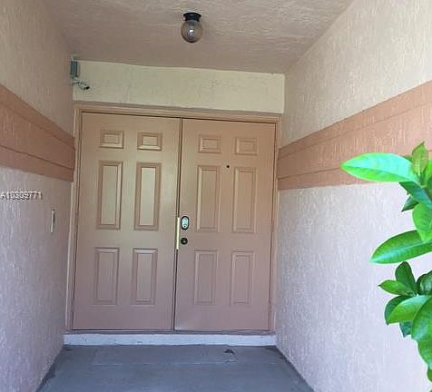4th image of 16174 NW 9th Dr