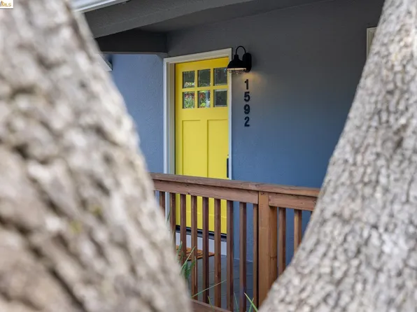 1592 Vista St, Oakland, CA 94602