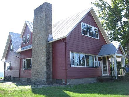 1st image of 300 Riverview Dr