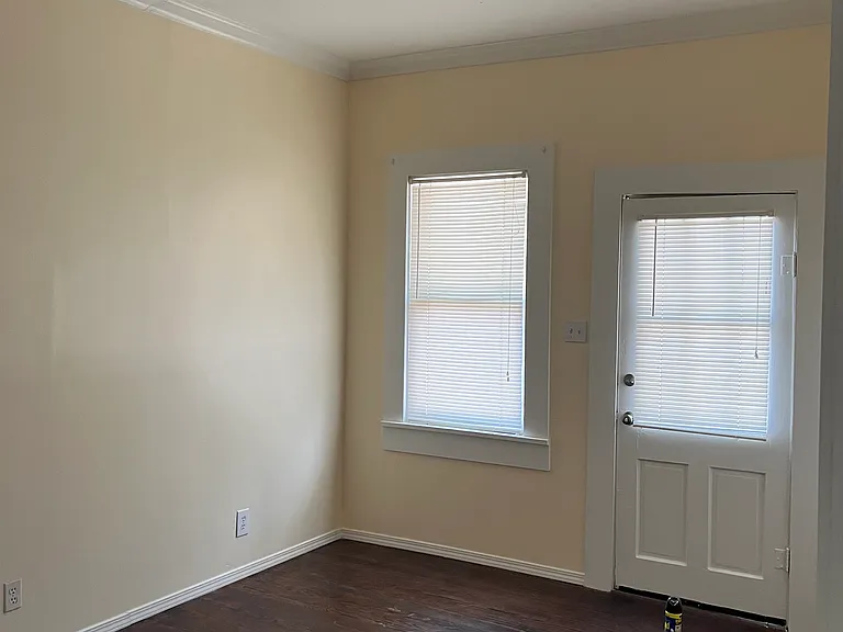 2827 Highland Ave #3 — Photo 2