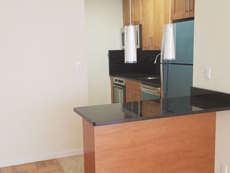 1st image of 355 E 72nd St APT 10G